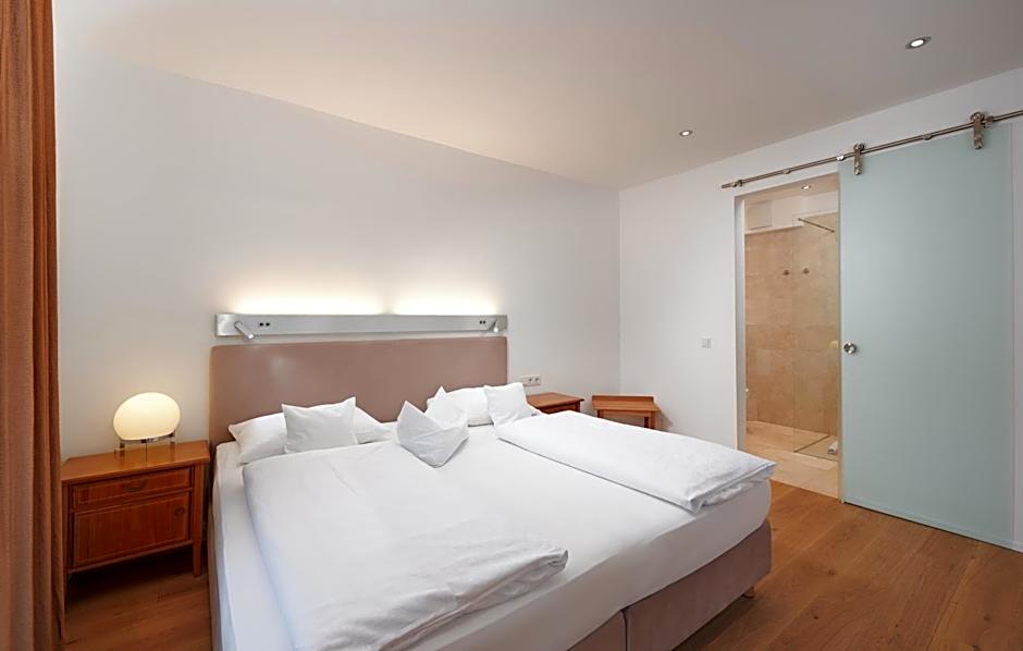 120qm Deluxe Apartment Suites Christina im Stil Design Hotel Vosteen Nähe der Kaiserburg