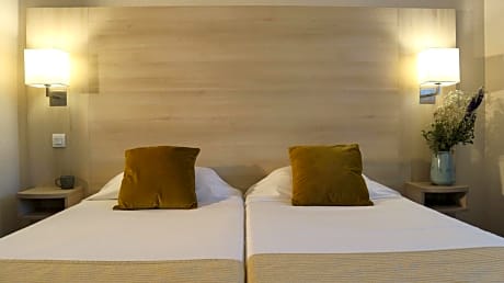 Classic Twin Room