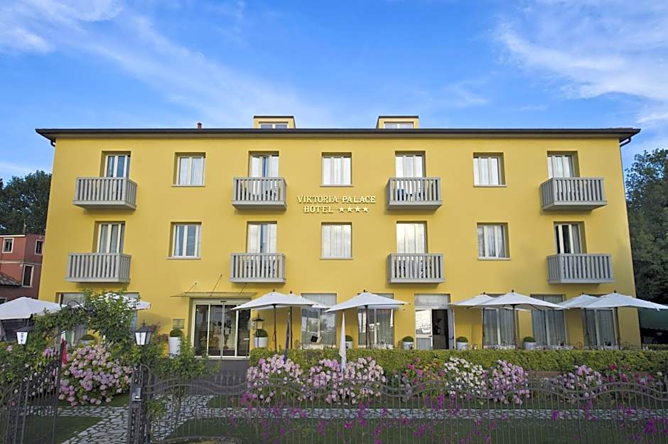 Viktoria Palace Hotel