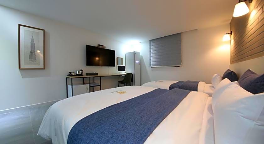 Two Nights Business Hotel