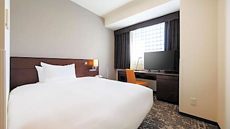 Single Room (2 Adults) - Non-Smoking