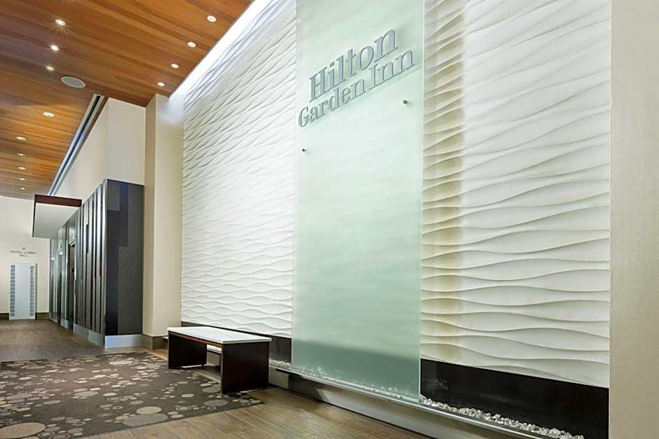 Hilton Garden Inn Times Square Central