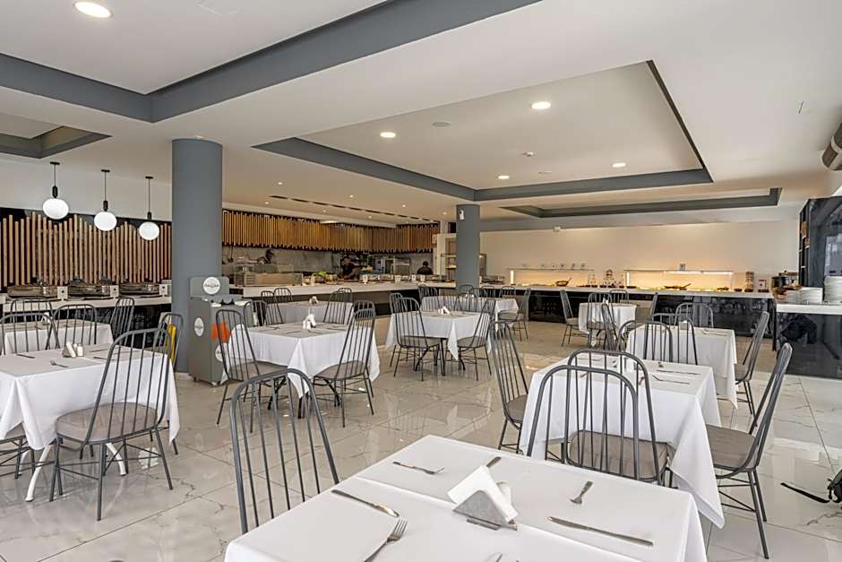 Caretta Paradise Resort & WaterPark