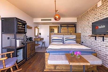 Deluxe Double Room with Sea View