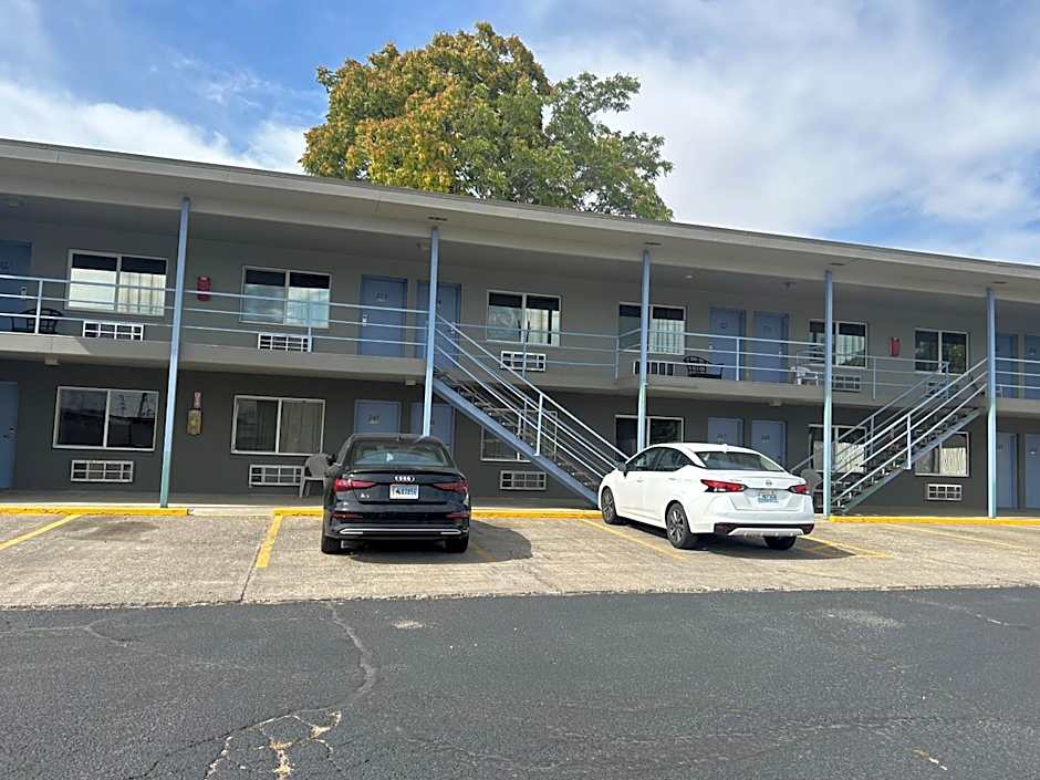 Capri Motel By Belvilla Walla Walla US 12