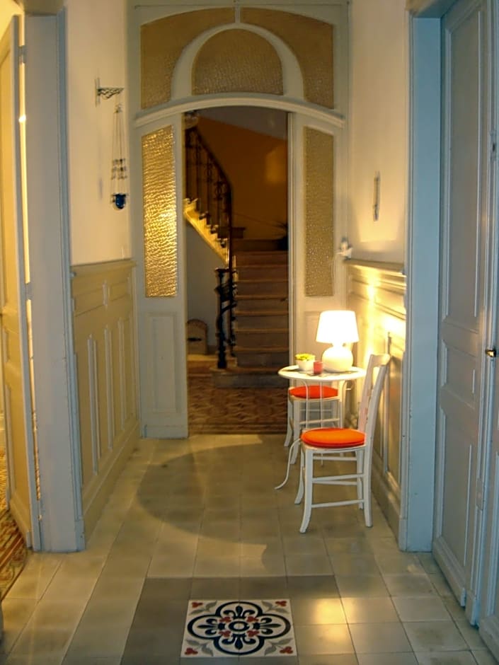Maison Velvet