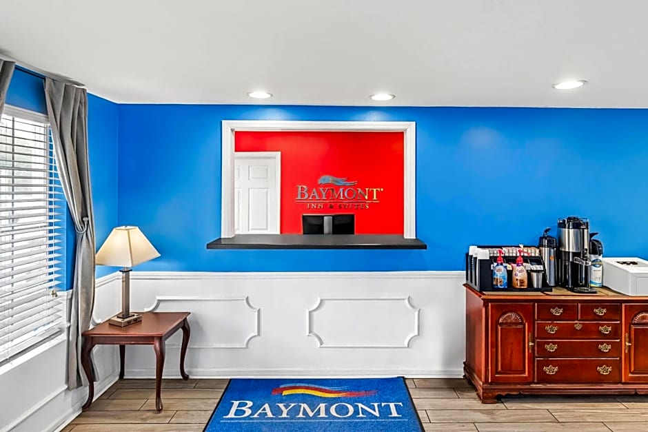 Baymont by Wyndham Forest City