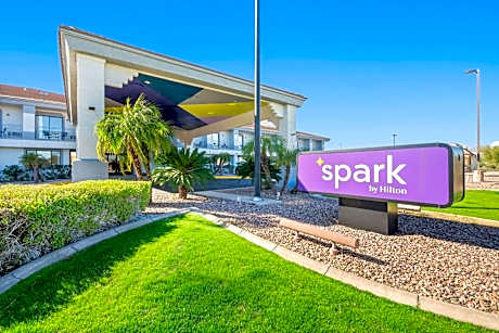 Spark by Hilton Fountain Hills Scottsdale