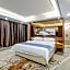 Zhongbo Art Hotel (Hualin Temple Subway Station Store, Shangxiajiu Commercial Pedestrian Street)