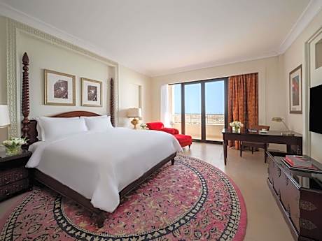 Superior King Room with Balcony and Garden View