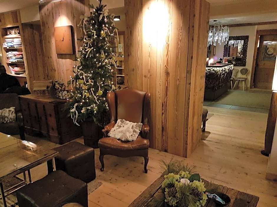 Hotel Vecchia Stazione Mountain Elegance