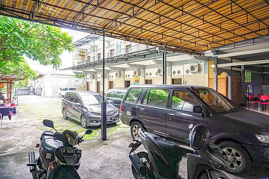 RedDoorz near Penimbangan Beach Singaraja