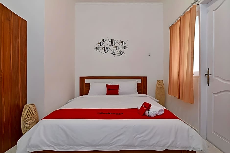 RedDoorz @ Jalan Gatot Subroto Denpasar