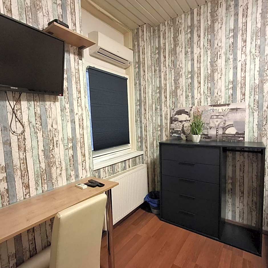 Palmers Lodge Hostel