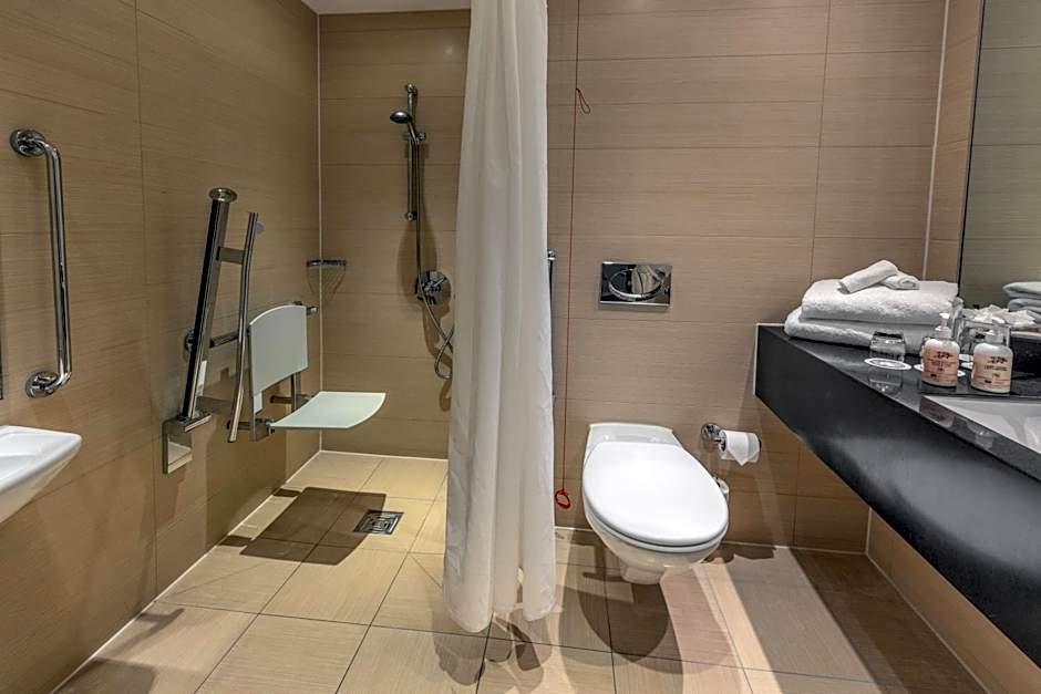 Cheltenham Chase Hotel & Spa