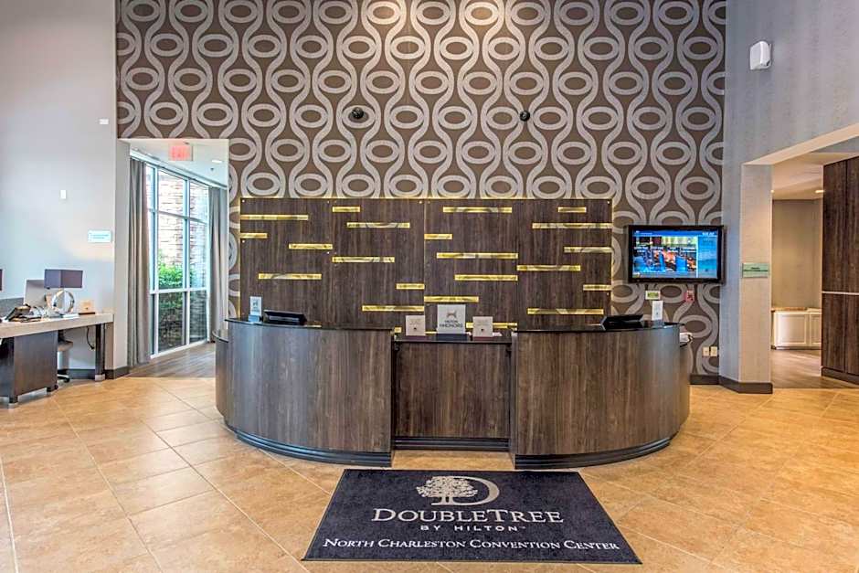 DoubleTree by Hilton North Charleston - Convention Center