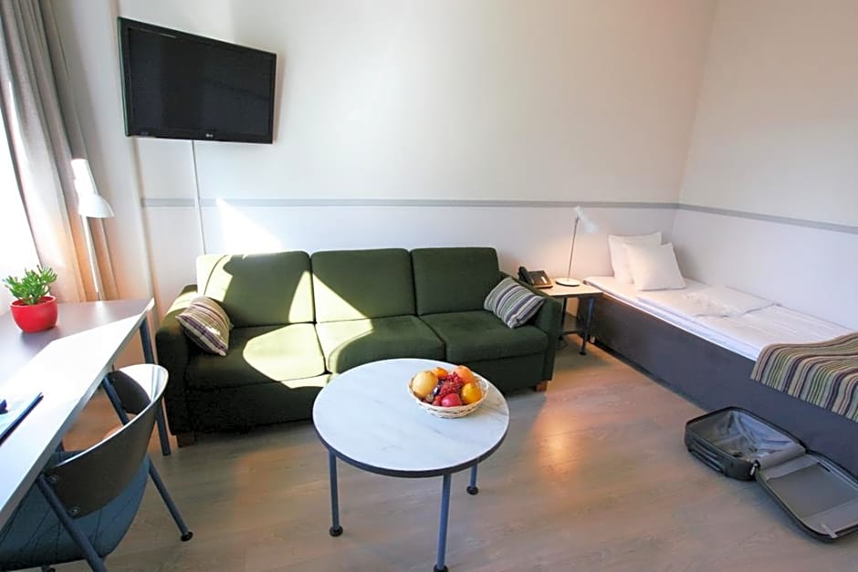 Skyline Airport Hotel