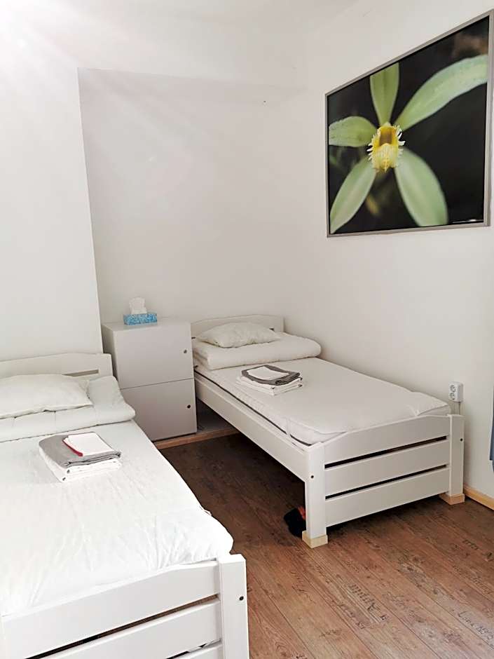 7brunnen Hostel Beds & Rooms