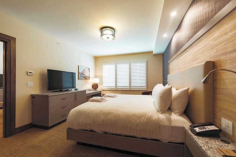 Tailwater Lodge Altmar Tapestry Collection by Hilton