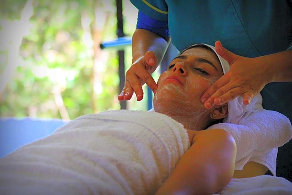 Hacienda Guachipelin Volcano Ranch Hotel & Hot Springs