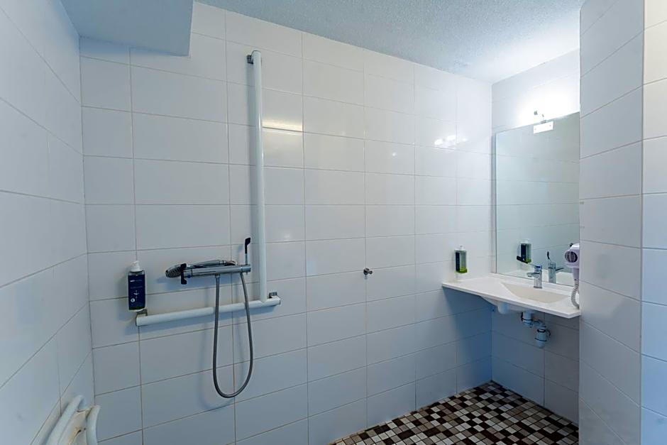 Brit Hotel Essentiel Tours Nord