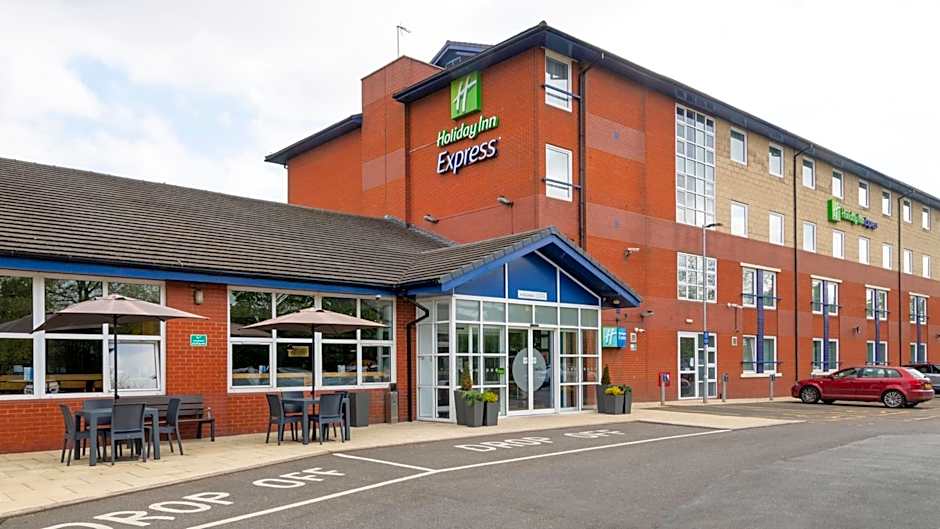 Holiday Inn Express Burton on Trent By IHG