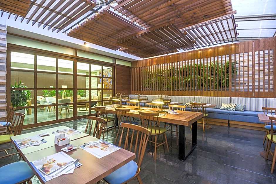 Hotel Holiday Inn Express Bogota By IHG