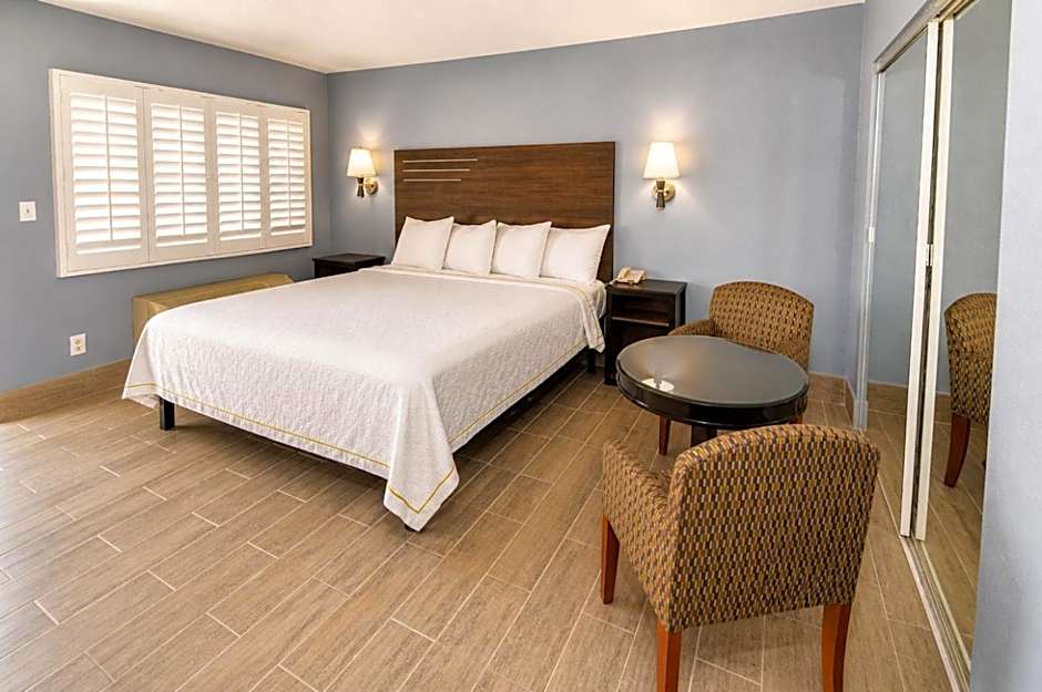 Big A Motel & Suites Near Disneyland Orange County