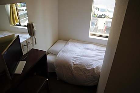 Economy Single Room with Shared Bathroom - Non-Smoking