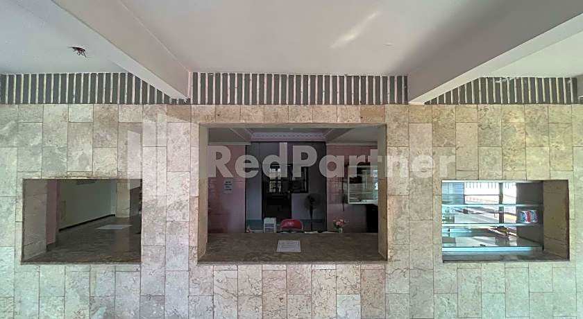 Hotel Dewi near GOR Merdeka Jombang Mitra RedDoorz