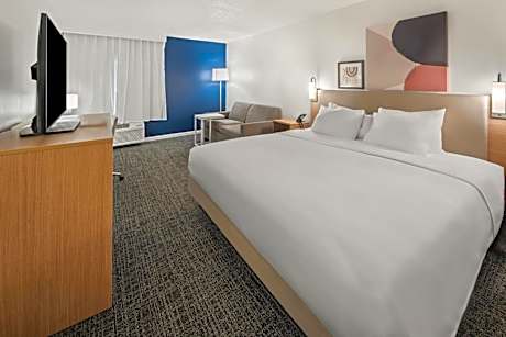 King Room with Sofa Bed - Non-Smoking