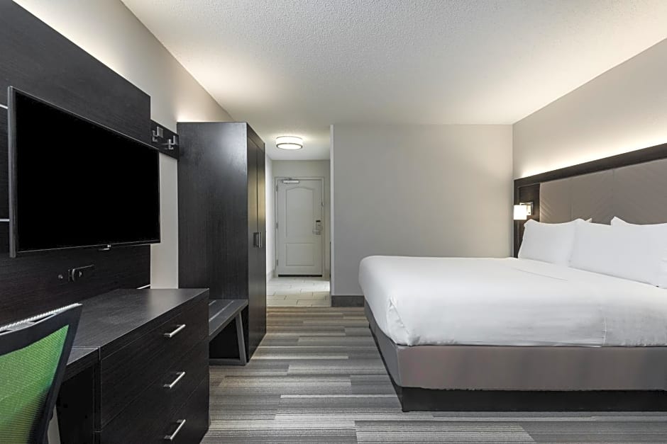 Holiday Inn Express Hotel & Suites Florence Civic Center