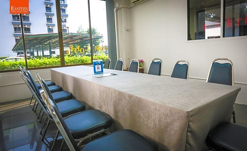 Wiangwalee Hotel by ZUZU