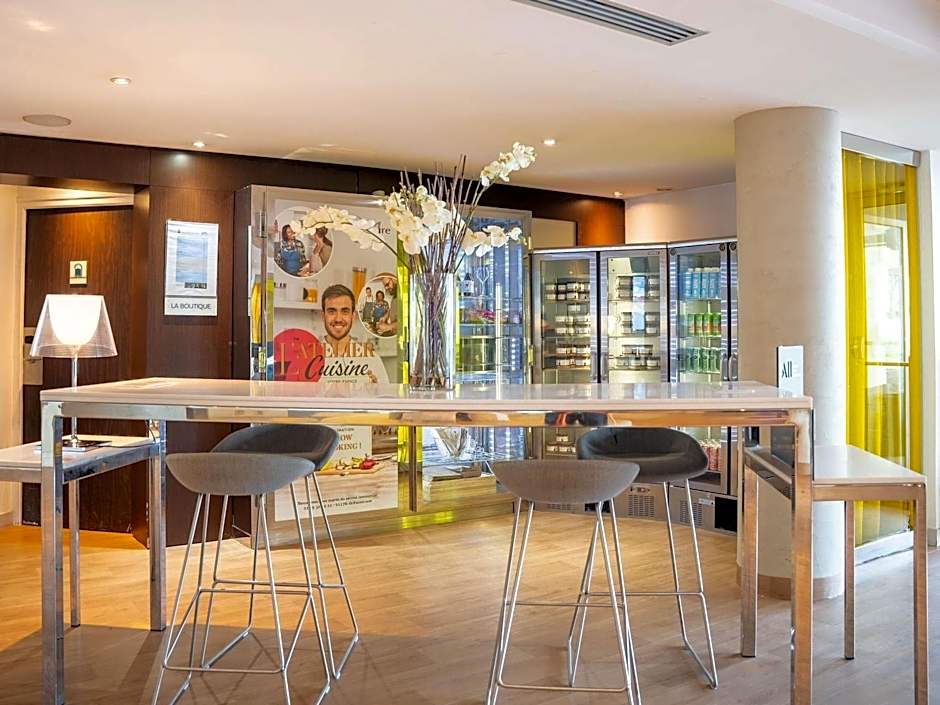 Mercure Paris Massy Gare TGV