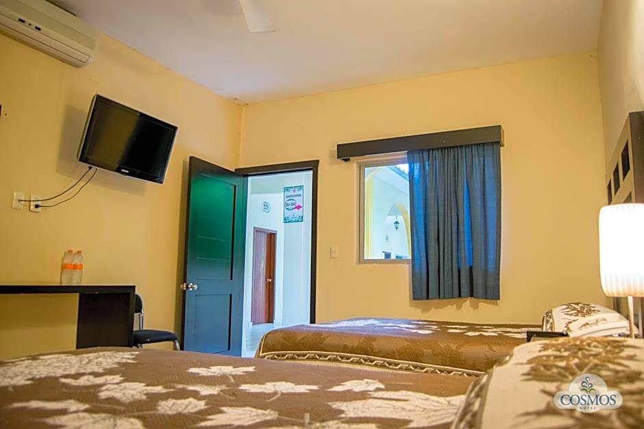 Hotel Cosmos
