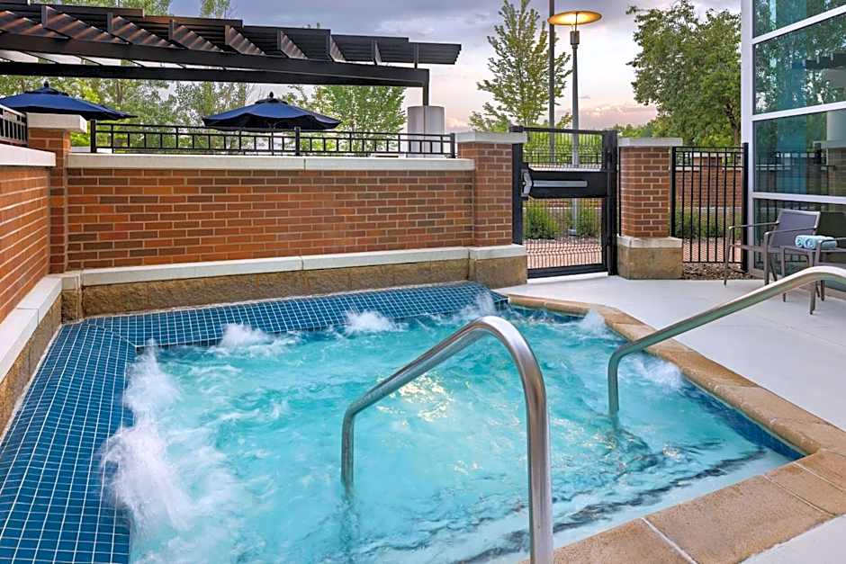 Courtyard by Marriott Minneapolis Maple Grove/Arbor Lakes
