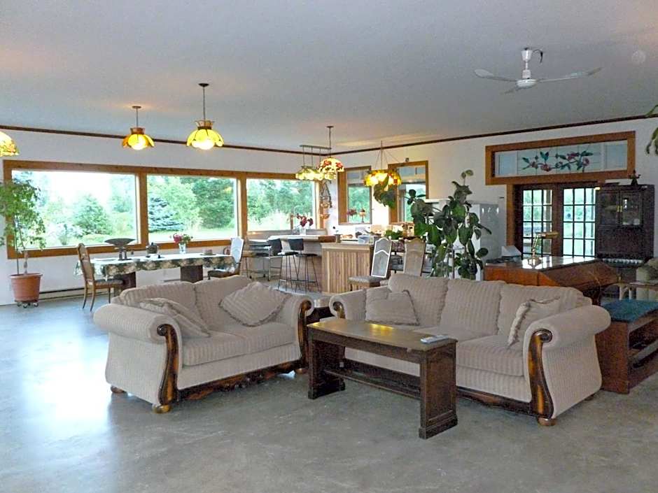 Harrison Hammond House Farmstay