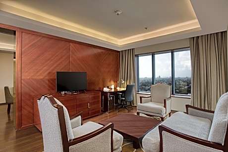 Two-Bedroom Suite with 15% Discount on SPA , 20% discount on Laundry & 25% Discount on food and Beverages