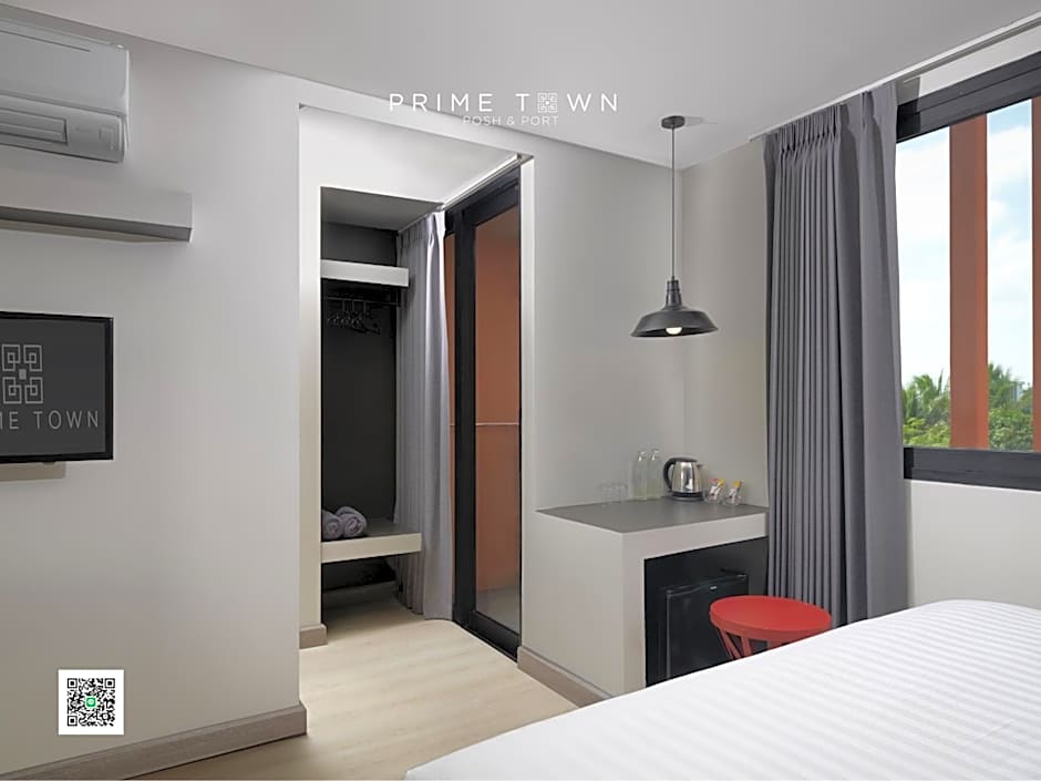 PRIME TOWN - Posh & Port Hotel PHUKET