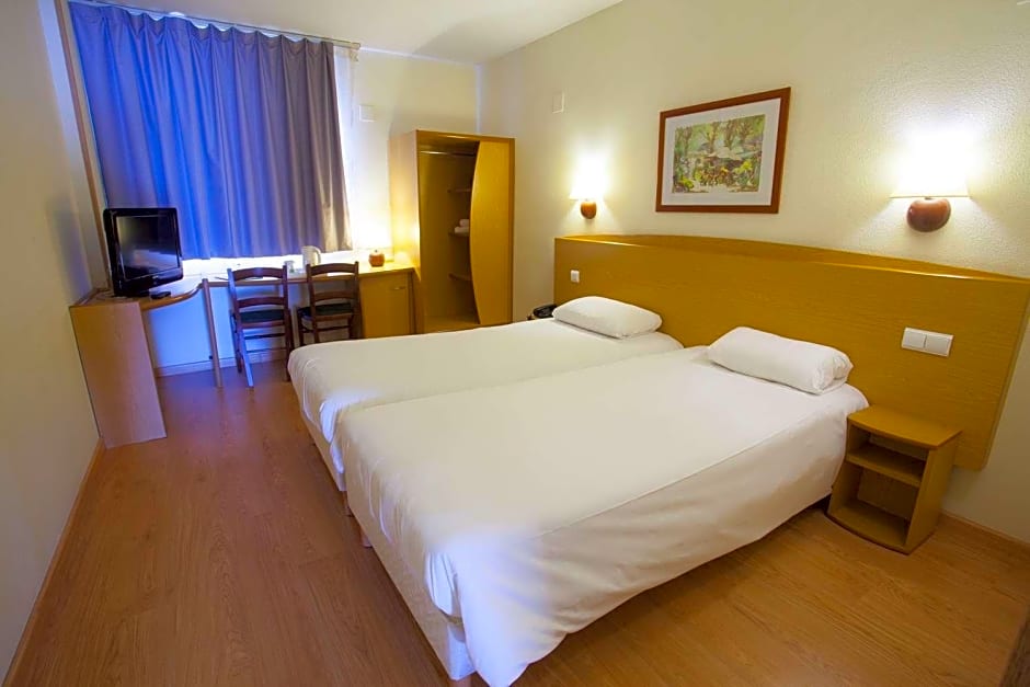 Travelodge Alicante Puerto