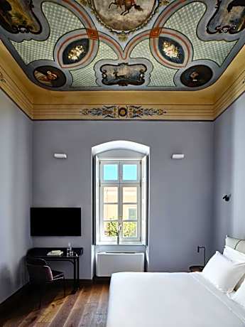 Centurion Junior Suite