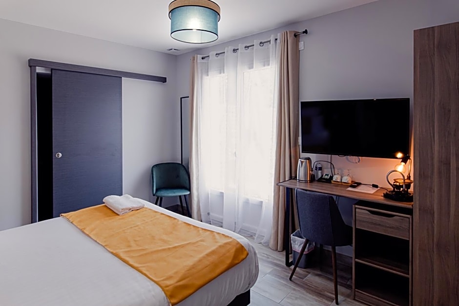 VILLA DES CHENES-Adult only