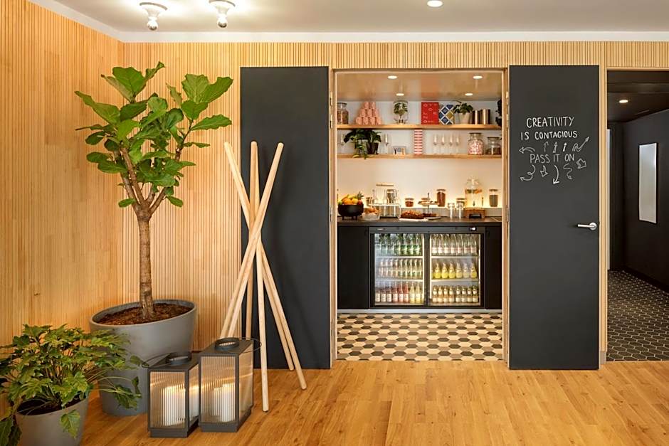 Zoku Paris