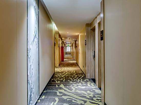 Wenxing Xiyue Hotel (Guangzhou Baiyun Railway Station Mawu Branch)
