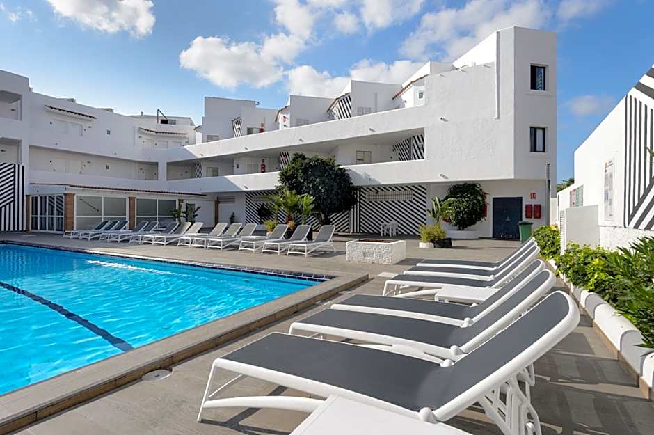 Aparthotel Playasol Mogambo