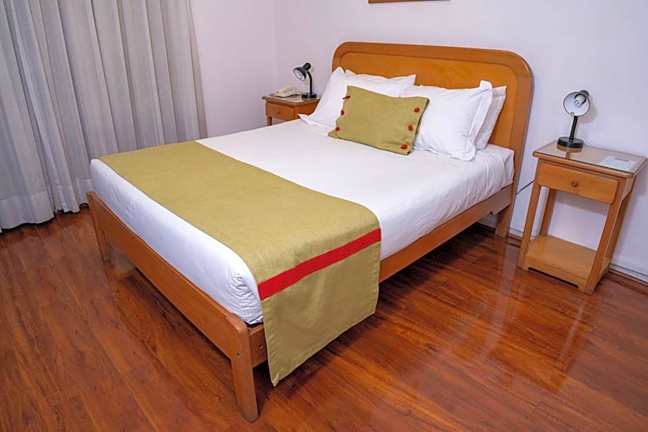 Hotel Canciller - Ex Hotel Presidente