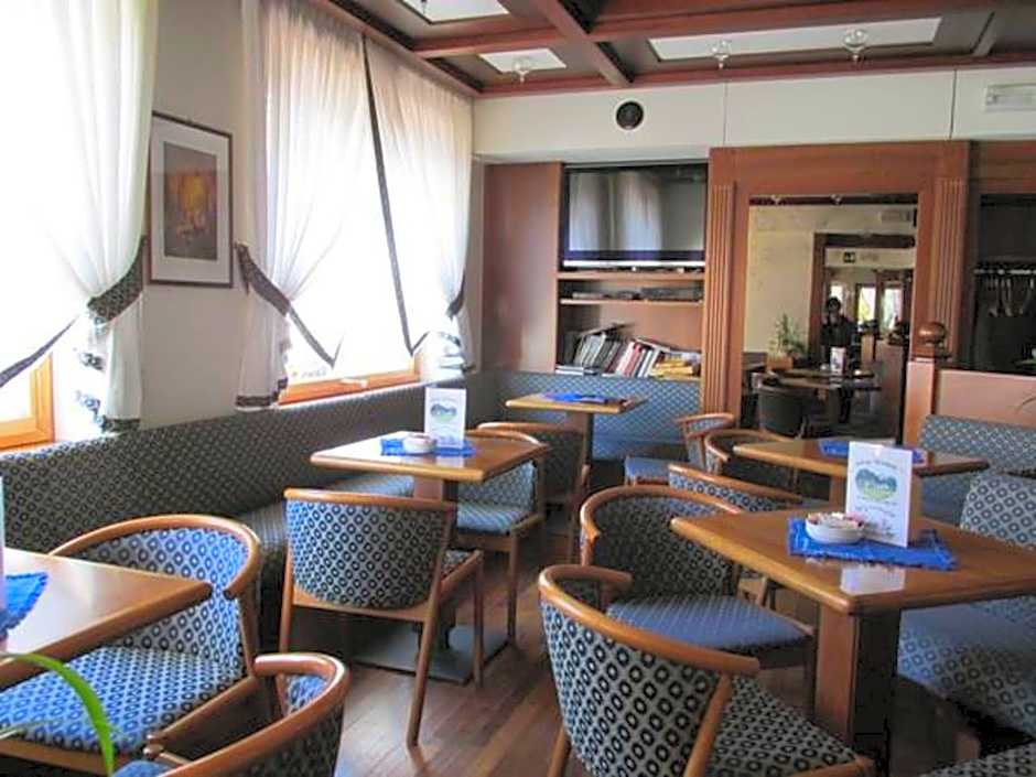 Hotel Garnì Miramonti