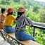 บ้านภูคำฟ้า ดอยปู่ไข่ Baan Phu Kham Fah