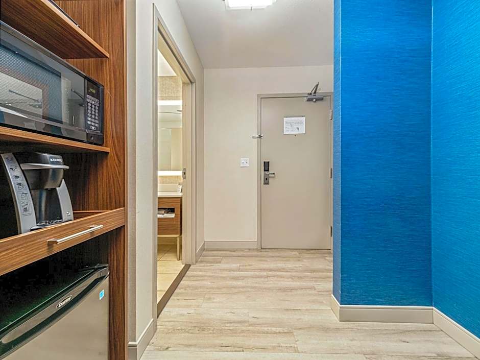 Holiday Inn Express Hotel & Suites Medicine Hat Transcanada Hwy 1 By IHG