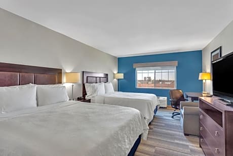 2 Queen Beds Standard